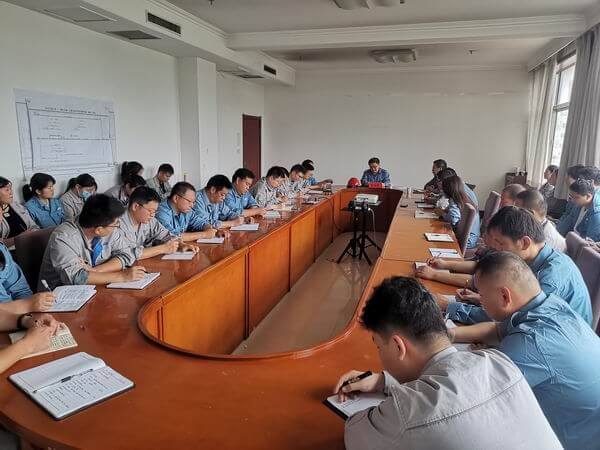 中科濮原公司召开“保生计，降本增效大会商”带头会