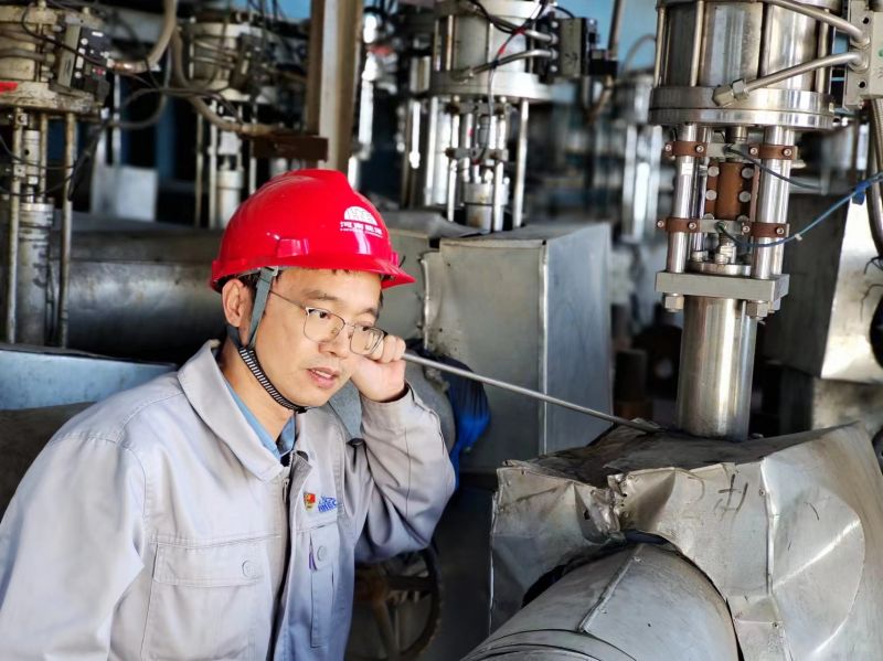 对话劳模：纵目不见浪花，仰面一江波澜 ——记河南省劳动圭表获得者许国胜